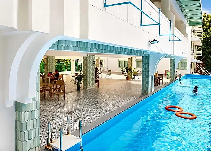 فندق Easy Monday Khaosan 2*